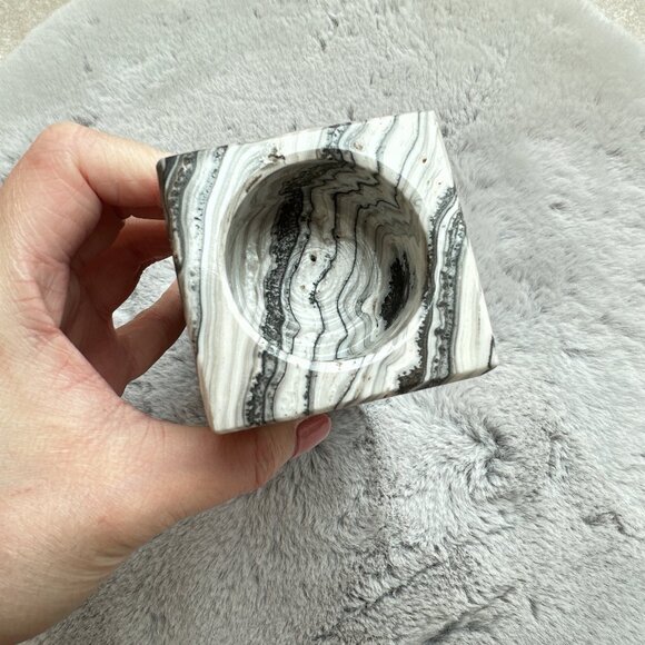New Beautiful Onyx Candle Holder - Picture 5 of 7